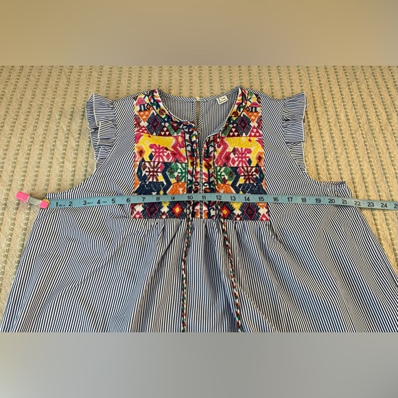 Striped Sleeveless Top with Embroidered Floral Design - Size: Large - Picture 5 of 6